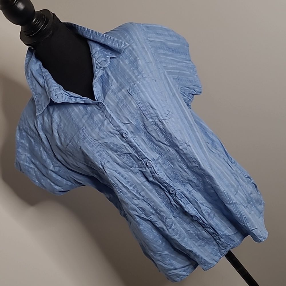 Forlani international sz XL 100% cotton button front shirt